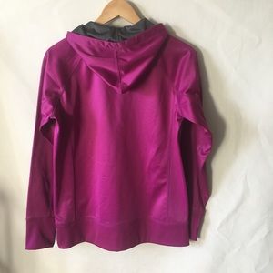 Reebok Sweaters - Reebok Hoodie Sweater Size Medium Reebok Sweaters - Reebok Hoodie Sweater Size Medium